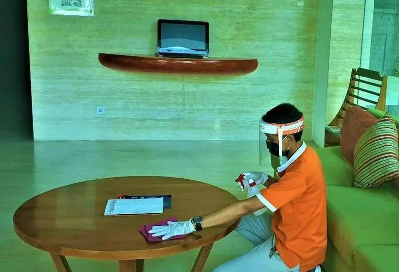 Harris Hotel Kuta Galleria   Bali