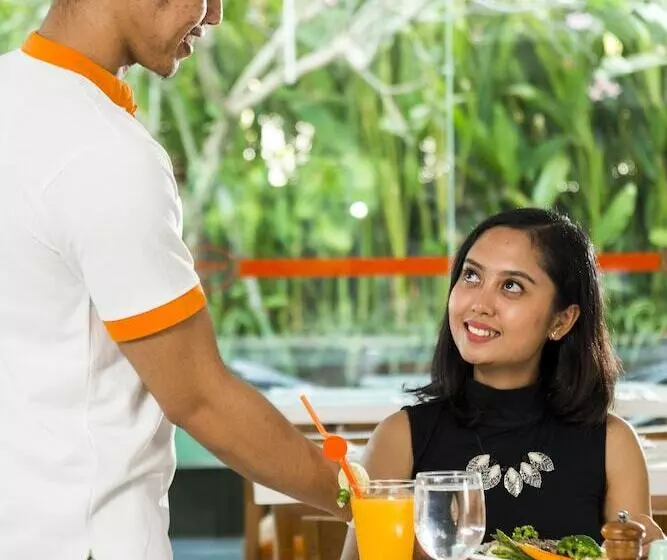 Harris Hotel Kuta Galleria   Bali