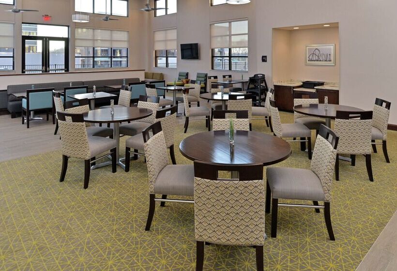 فندق Homewood Suites By Hilton Cincinnati Mason