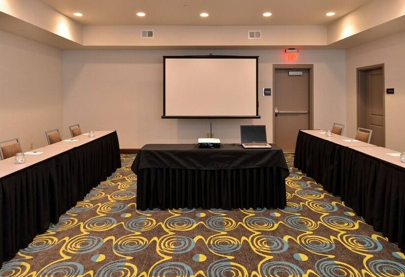 فندق Homewood Suites By Hilton Cincinnati Mason