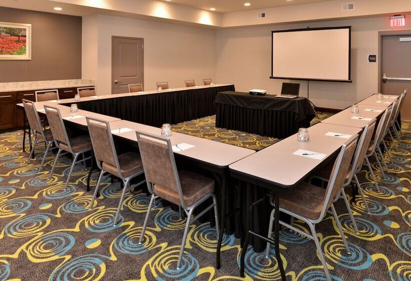 فندق Homewood Suites By Hilton Cincinnati Mason