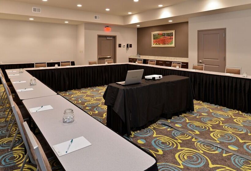 فندق Homewood Suites By Hilton Cincinnati Mason