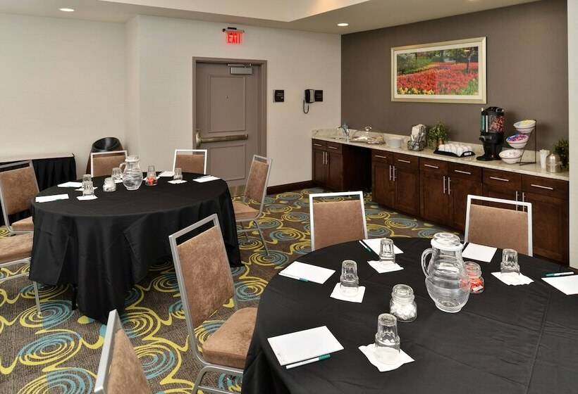 فندق Homewood Suites By Hilton Cincinnati Mason