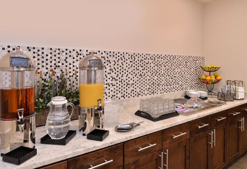 فندق Homewood Suites By Hilton Cincinnati Mason