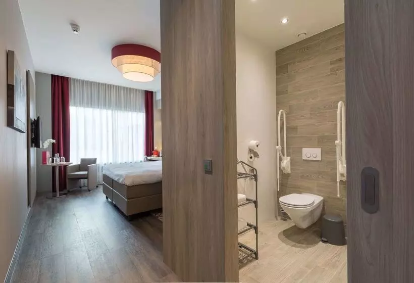 בית מלון כפרי Ramada The Hague Scheveningen