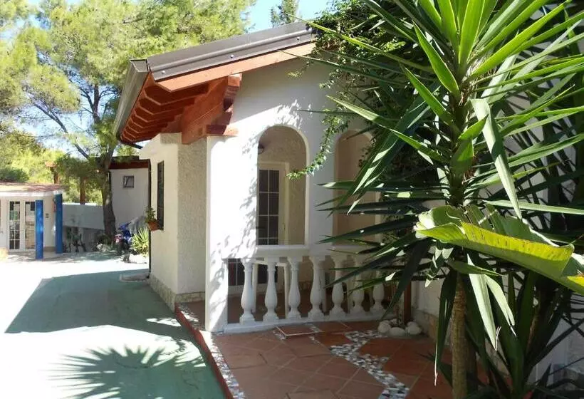 هتل Residence Emarine