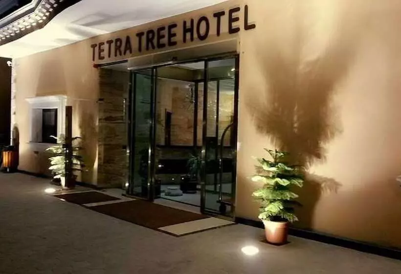هتل Tetra Tree
