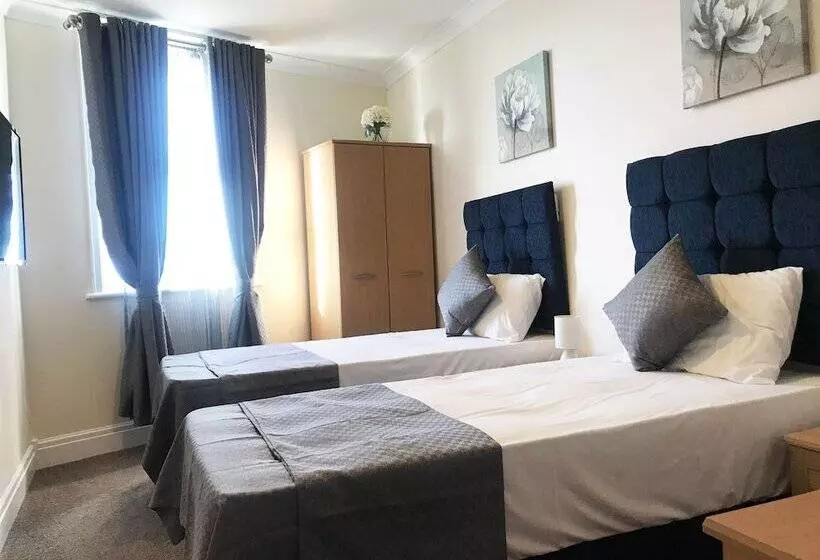 בית מלון כפרי Trivelles Seaview