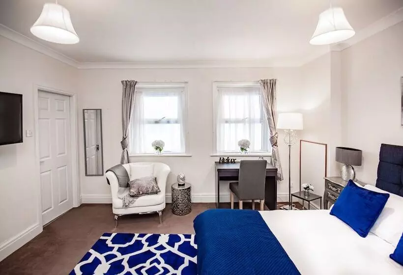 בית מלון כפרי Trivelles Seaview