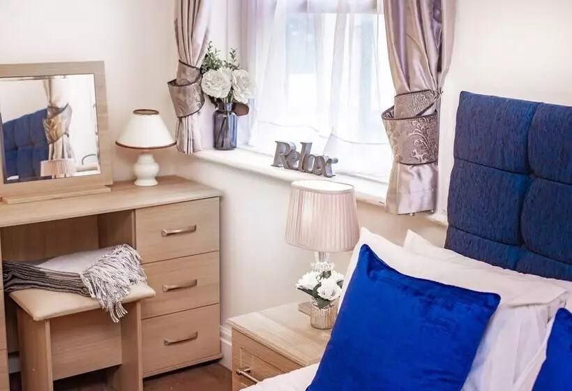 בית מלון כפרי Trivelles Seaview