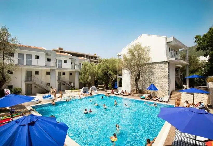 Vile Oliva Hotel & Resort