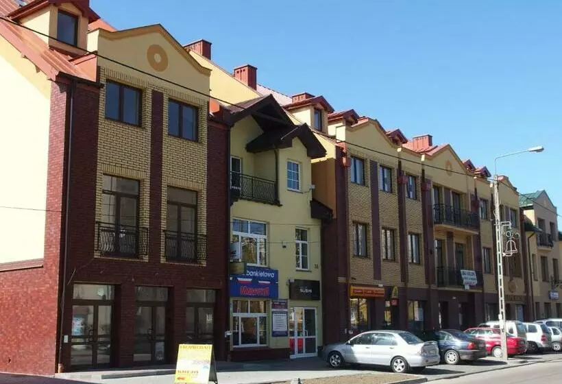 Hotelli Villa Eden   Noclegi Restauracja Spa