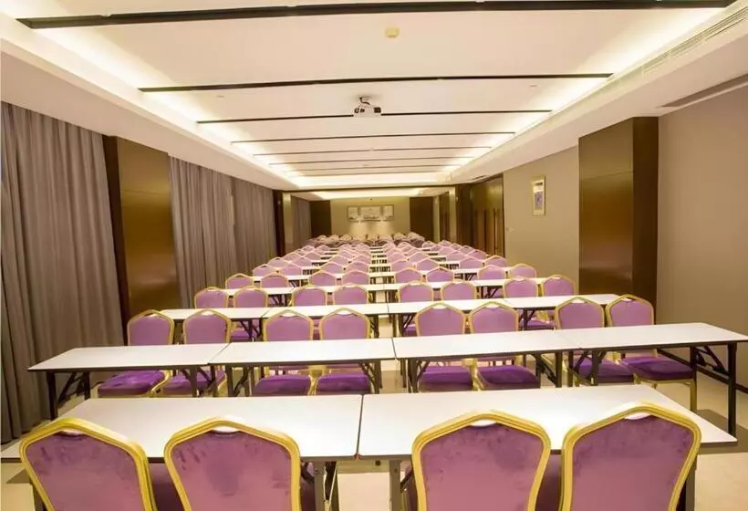 Borrman Hotel Nanning Railway Station