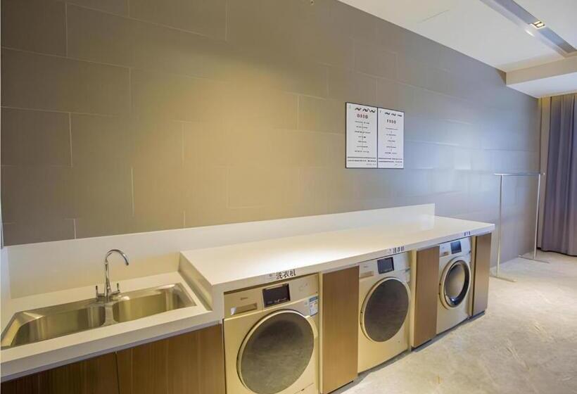 Borrman Hotel Nanning Railway Station