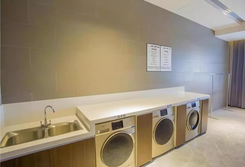 Borrman Hotel Nanning Railway Station