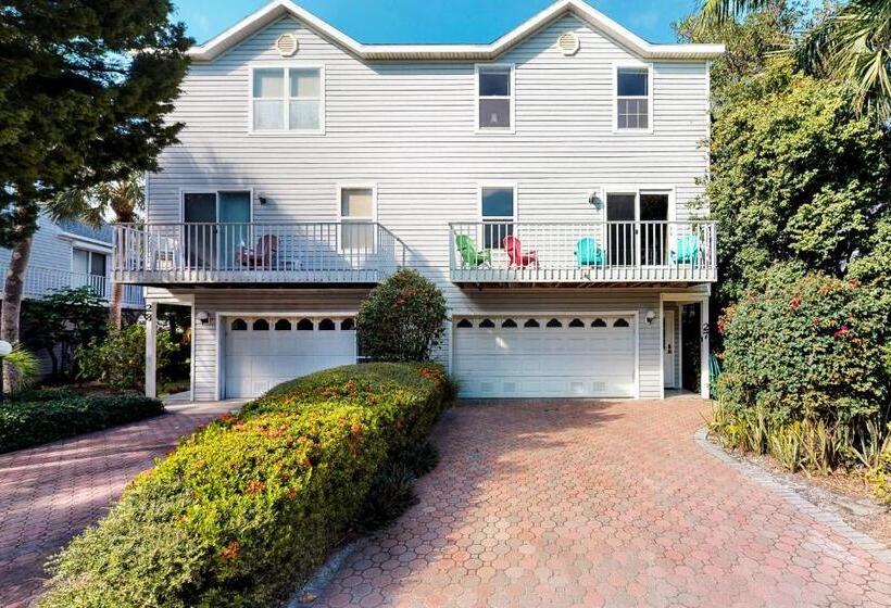 호텔 North Beach Village 27