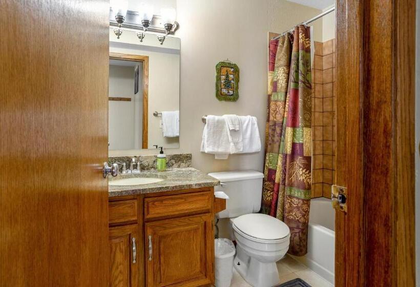 فندق Buffalo Village 306