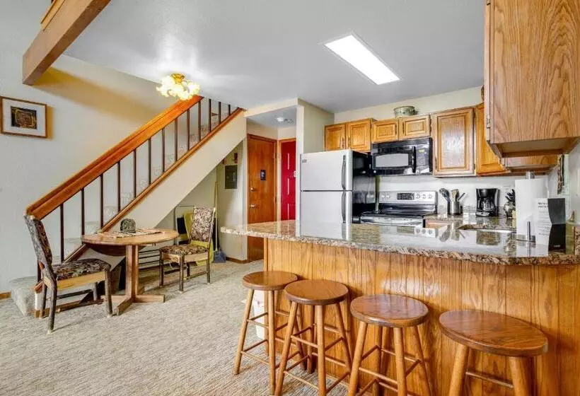 Hotelli Buffalo Village 306