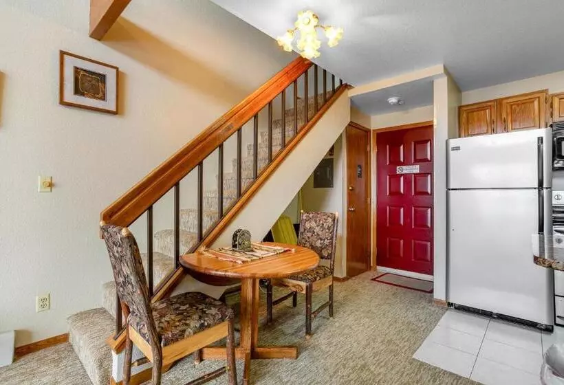 Hotelli Buffalo Village 306