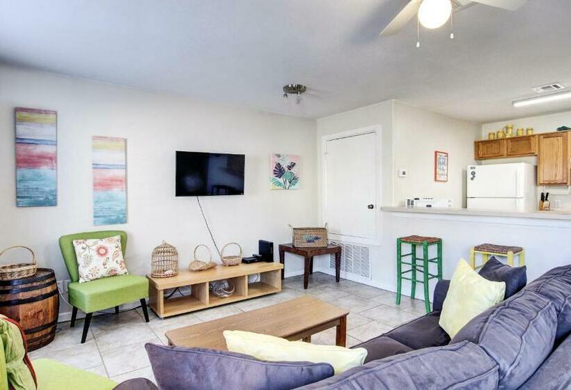 בית מלון כפרי Leeward 9303