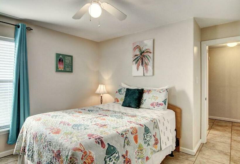 בית מלון כפרי Leeward 9303