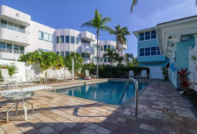 ホテル Palm Gables 106