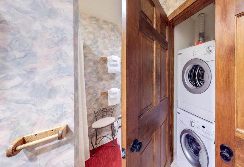 בית מלון כפרי Sunrise: West Glade H2