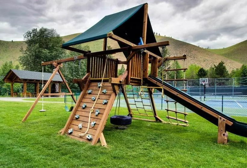 ホテル Prospector Condo