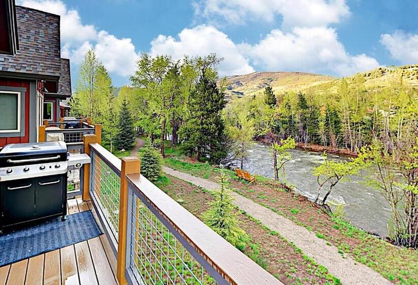 هتل Blue River Condo Unit 203