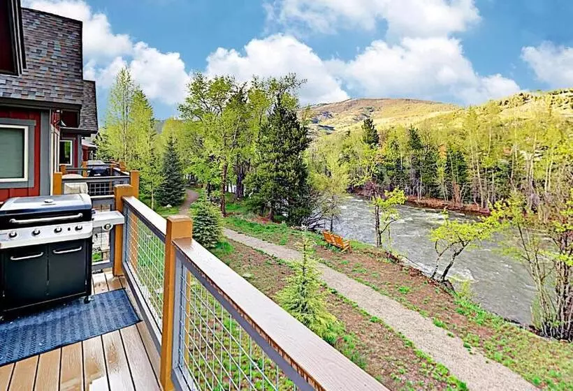 هتل Blue River Condo Unit 203