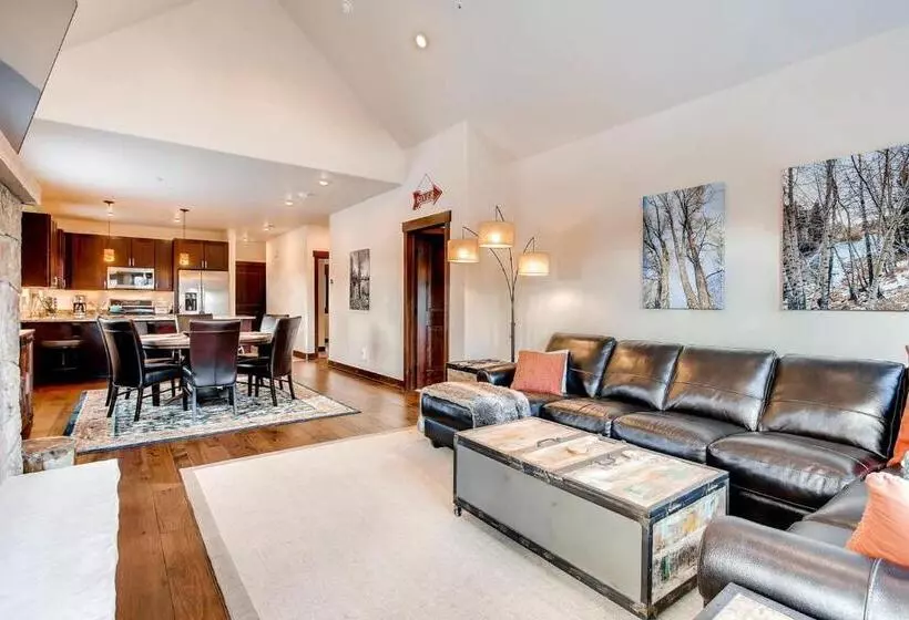 هتل Blue River Condo Unit 203