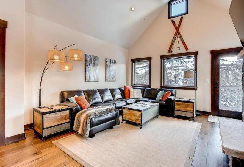 هتل Blue River Condo Unit 203