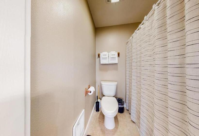 בית מלון כפרי Firelight Chalet 94