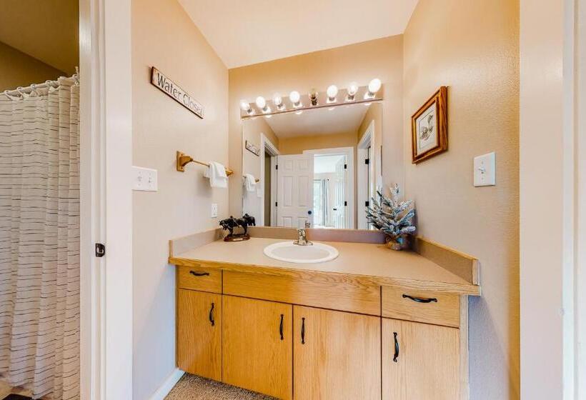 בית מלון כפרי Firelight Chalet 94