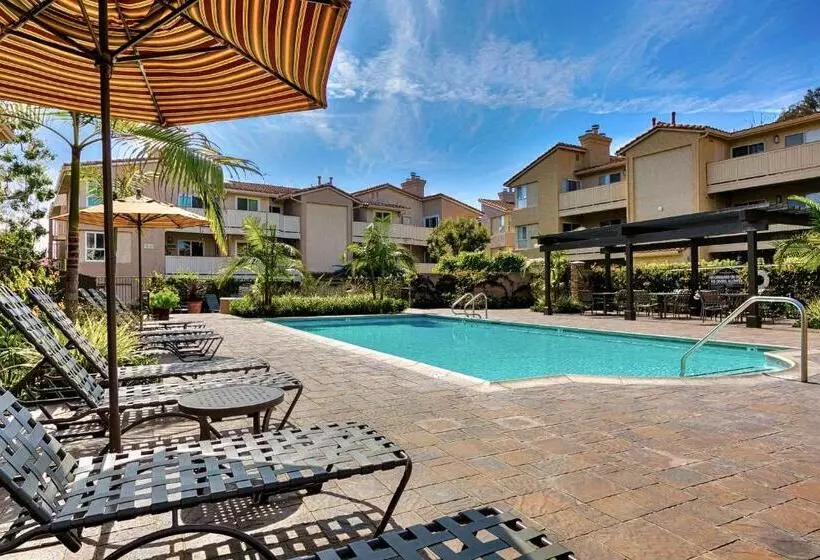 ホテル Ritz Point Condo