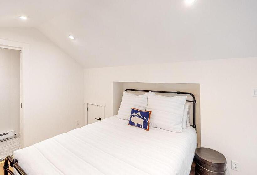 هتل Fish Creek Point