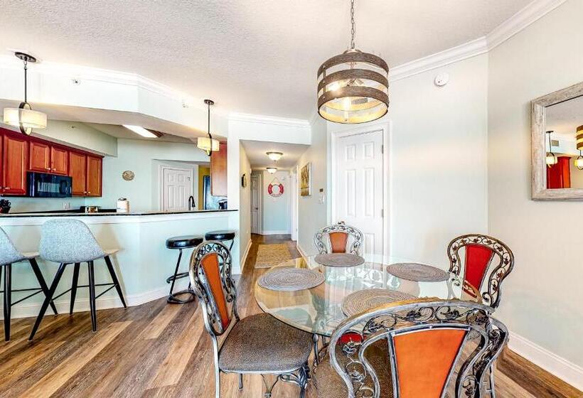 호텔 Paradise Shores 200