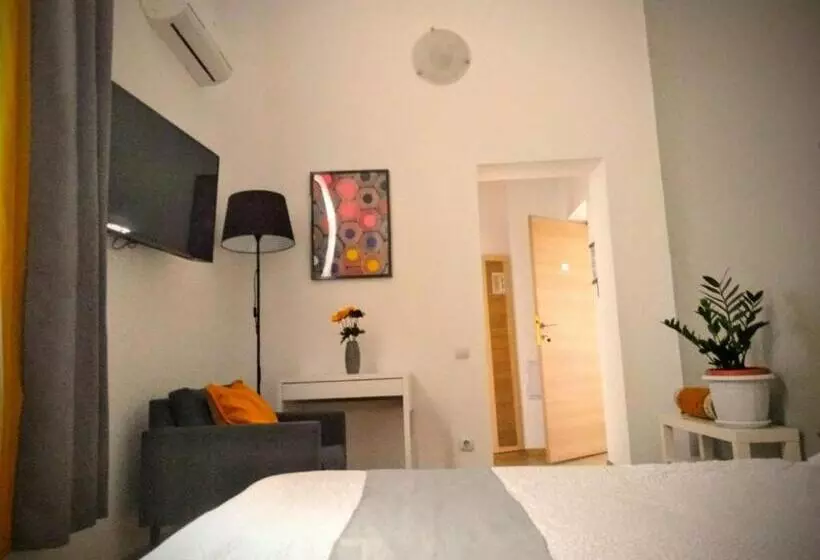 هاستل Central Guesthouse