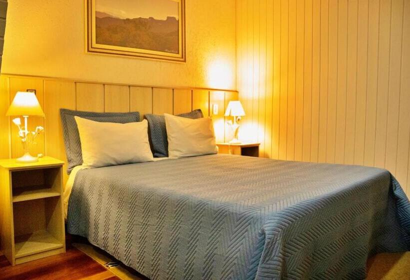 Nocleg ze śniadaniem Chateau Do Luar Prime Em Campos Do Jordao