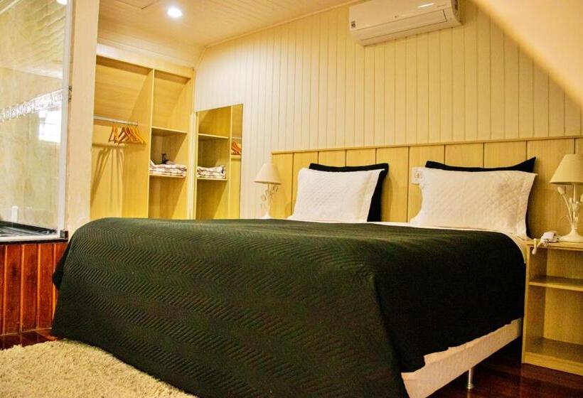 Nocleg ze śniadaniem Chateau Do Luar Prime Em Campos Do Jordao