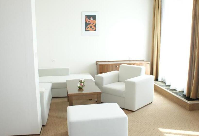 בית מלון כפרי Arman