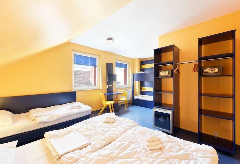 هتل Bed Nbudget City   Hostel