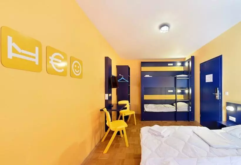 هتل Bed Nbudget City   Hostel