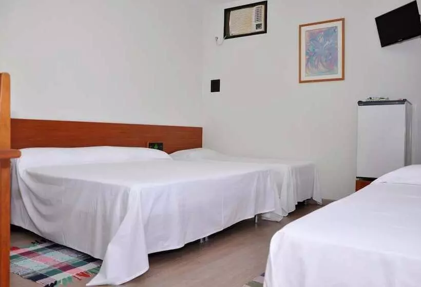 בית מלון כפרי Carolina Plaza