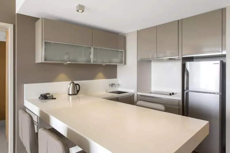 هتل Chateau Royal Beach Resort & Spa, Noumea