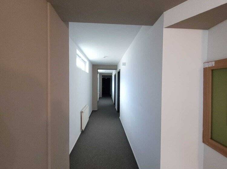 בית מלון כפרי City Center