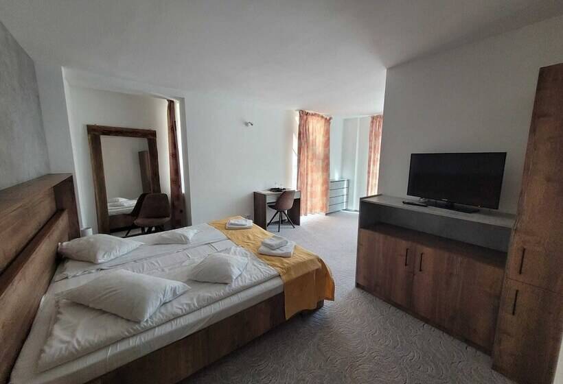 בית מלון כפרי City Center