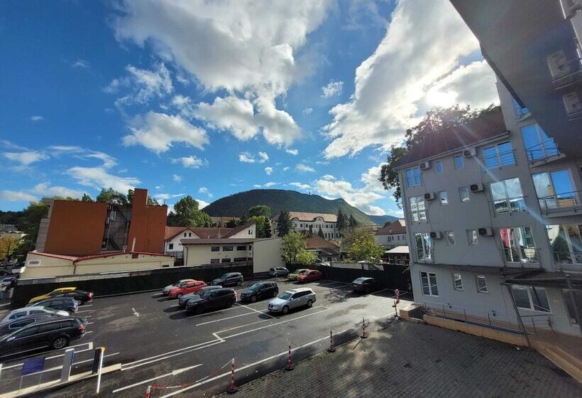 בית מלון כפרי City Center