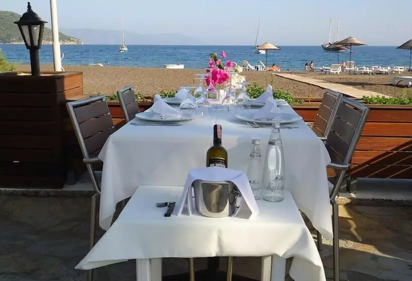 ホテル Ekincik Beach