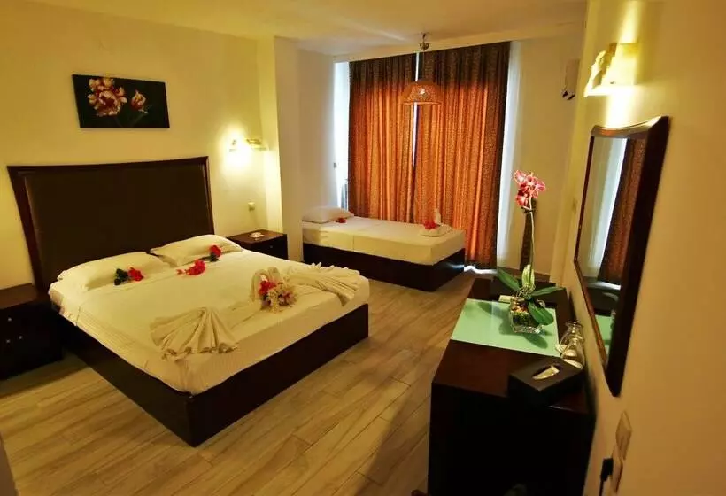 ホテル Ekincik Beach